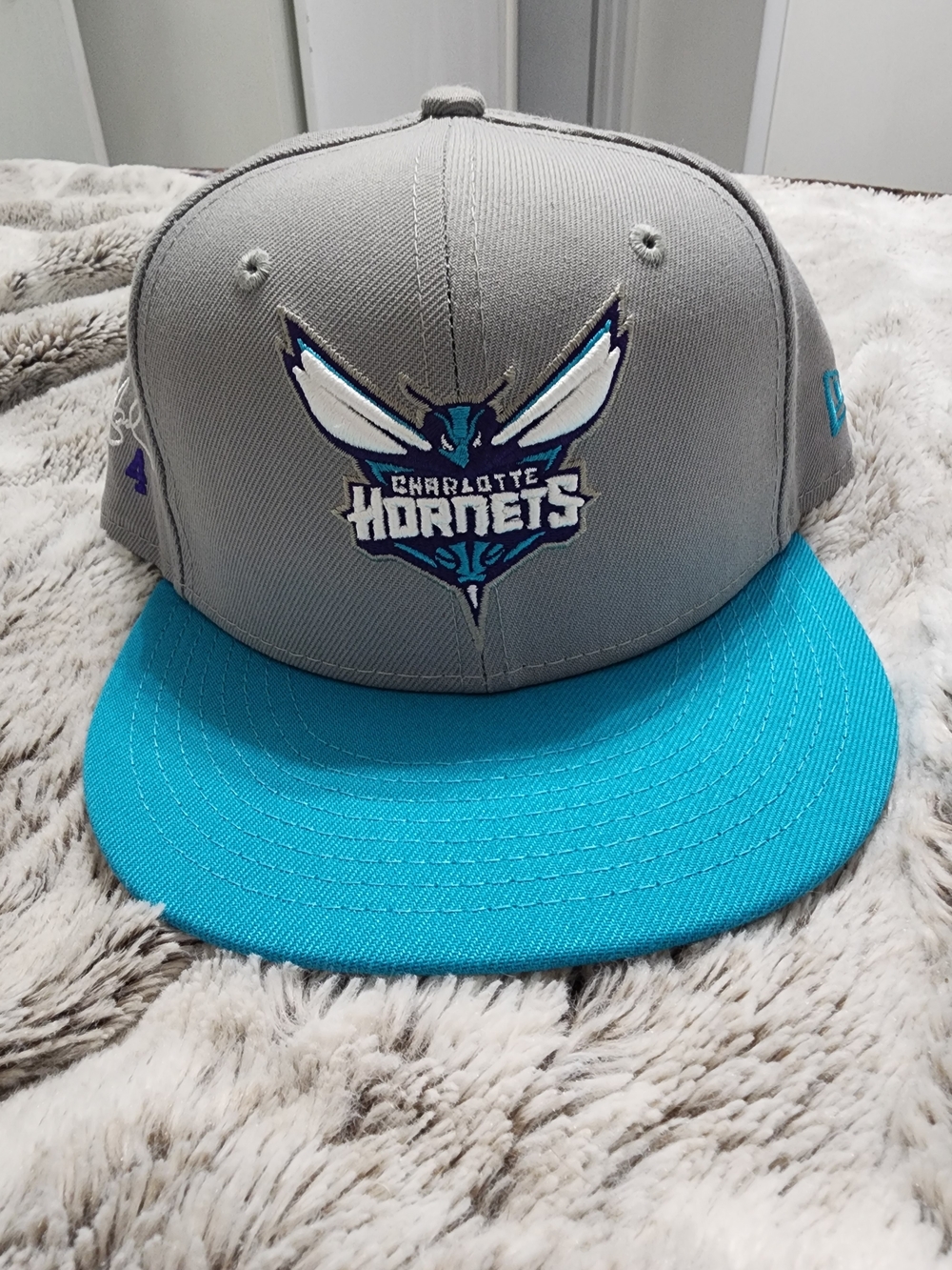 Youth New Era Charlotte Hornets Grey and Teal Snapback Hat